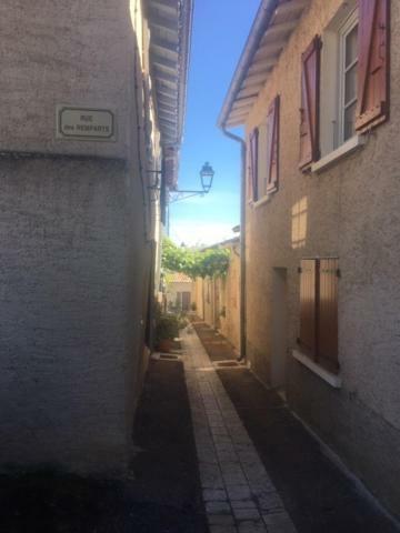 La maison des remparts Lectoure Extérieur photo